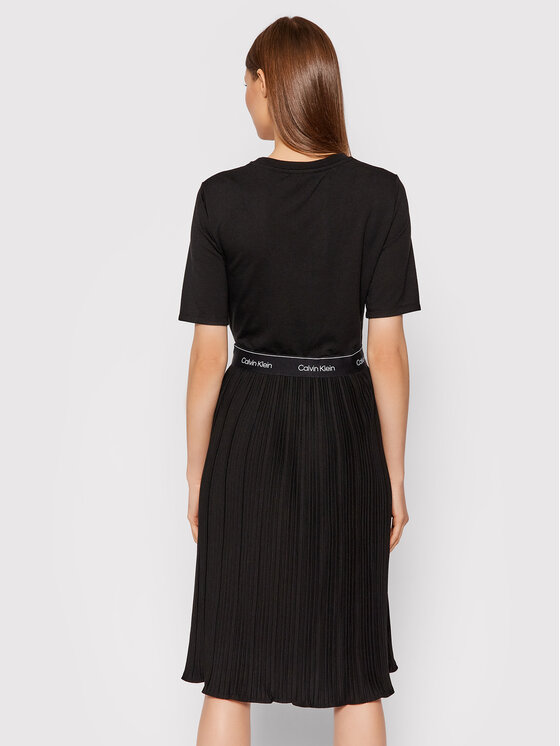 Calvin Klein Sukienka dzianinowa K20K203061 Czarny Regular Fit zdjęcie nr 3