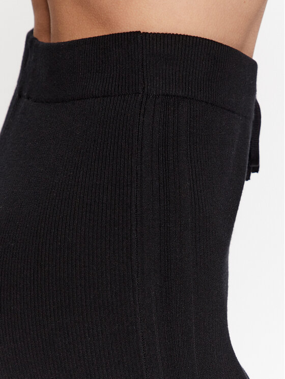 Calvin Klein Jeans Spodnie dresowe J20J222114 Czarny Regular Fit zdjęcie nr 5