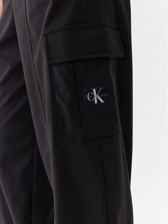Calvin Klein Jeans Spodnie materiałowe J20J221636 Czarny Regular Fit zdjęcie nr 5