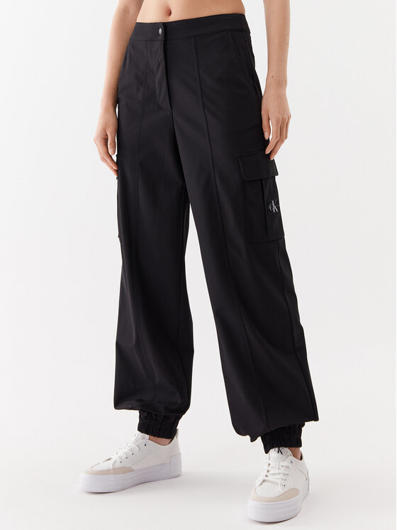 Calvin Klein Jeans Spodnie materiałowe J20J221636 Czarny Regular Fit