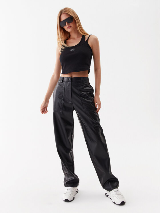 Calvin Klein Jeans Spodnie z imitacji skóry J20J221385 Czarny Regular Fit zdjęcie nr 2